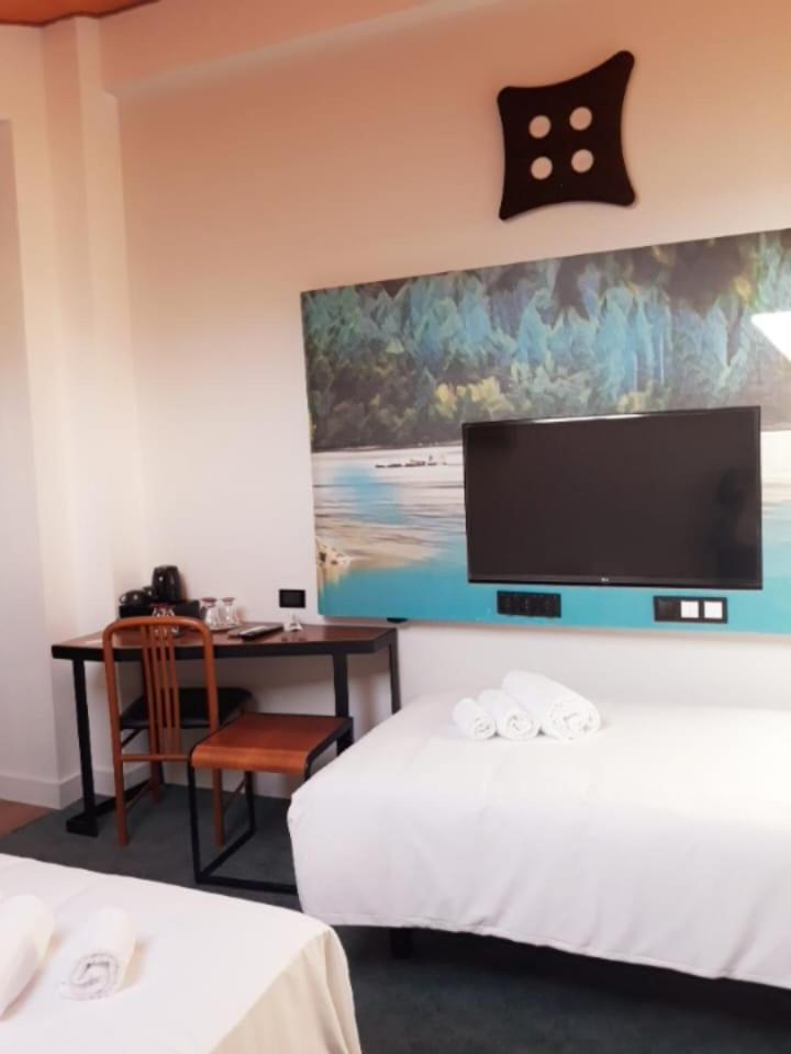Hotel Celis Barcis Zewnętrze zdjęcie